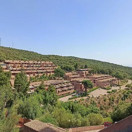 In With Private Terrace Apartman